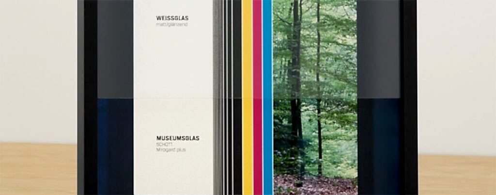 Mat ve yansıma önleyici: üstte mat beyaz cam, altta yansıma önleyici SCHOTT MIROGARD® Plus